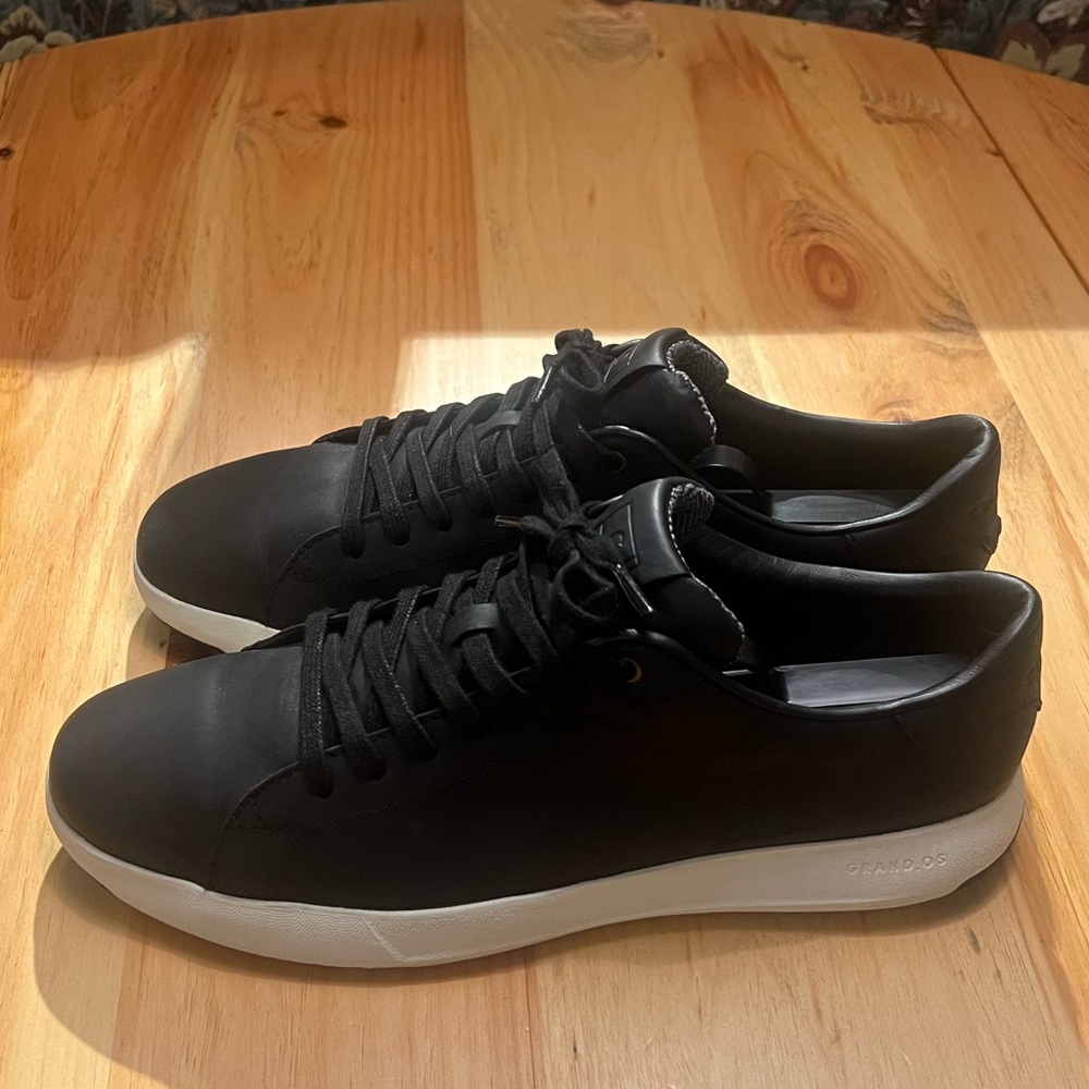 Cole Haan leather sneakers SZ10
